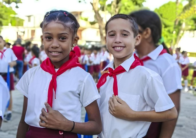 Cuba Escuela Inicio CursoF2